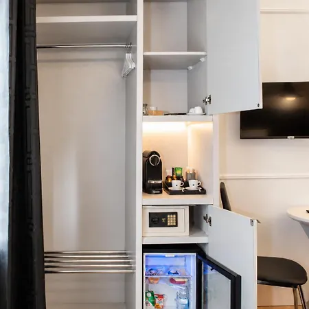 Bed & Breakfast Amendola16 4*